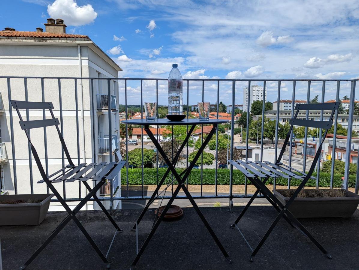 Bellejoie - Appartement T3- Poitiers Sud - Direct Futuroscope - Parking Et Wifi Gratuit Kültér fotó