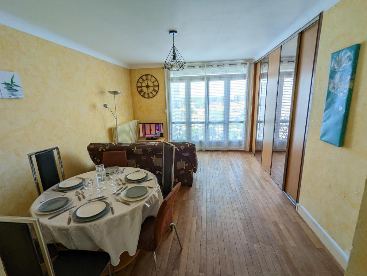 Bellejoie - Appartement T3- Poitiers Sud - Direct Futuroscope - Parking Et Wifi Gratuit Kültér fotó